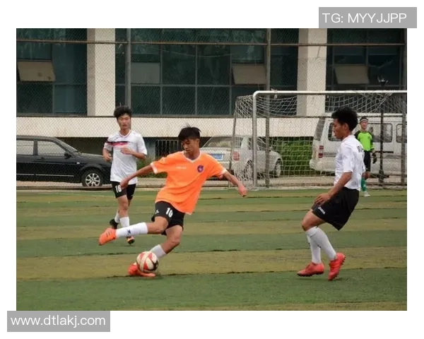 U19青年队迎战湖南队全力争胜展现青春风采与团队精神 U19青年队迎战湖南队全力争胜展现青春风采与团队精神