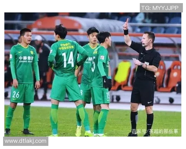 中超焦点战苏宁迎战鲁能双方争夺季后赛名额激烈对决即将上演