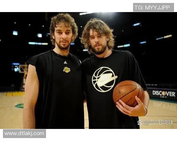 伊曼纽尔奎克利的崛起与未来展望:从新秀到明星球员的蜕变之路 伊曼纽尔奎克利的崛起与未来展望:从新秀到明星球员的蜕变之路