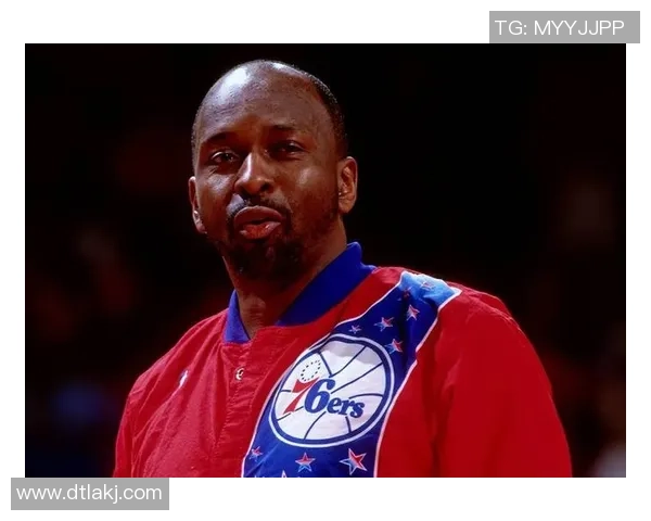 古兰尼与隆迪那的激烈对决揭示足球战术与团队合作的魅力