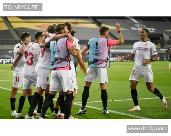 塞尔塔与曼联激战成平局比赛结果引发球迷热议 塞尔塔与曼联激战成平局比赛结果引发球迷热议