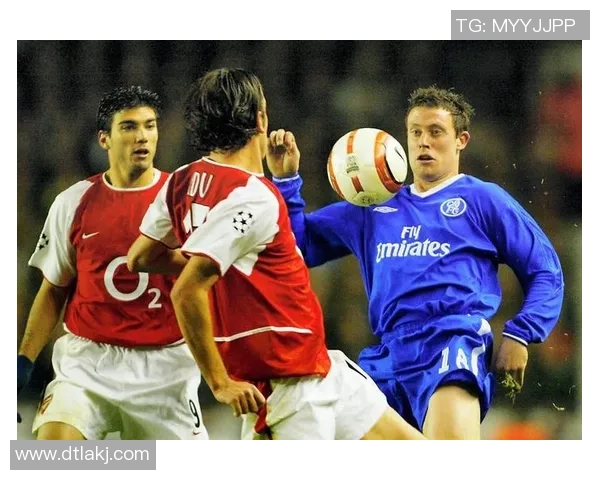 布里班狮与惠灵顿的激烈对决展现足球魅力与团队精神