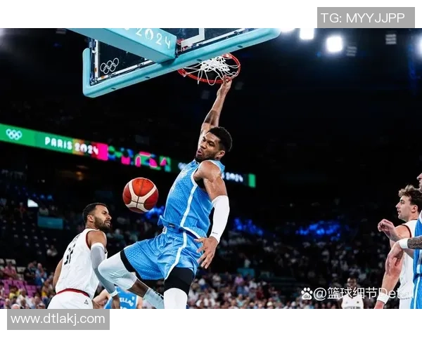 扬尼斯阿德托昆博的篮球之路与传奇成长历程解析 扬尼斯阿德托昆博的篮球之路与传奇成长历程解析